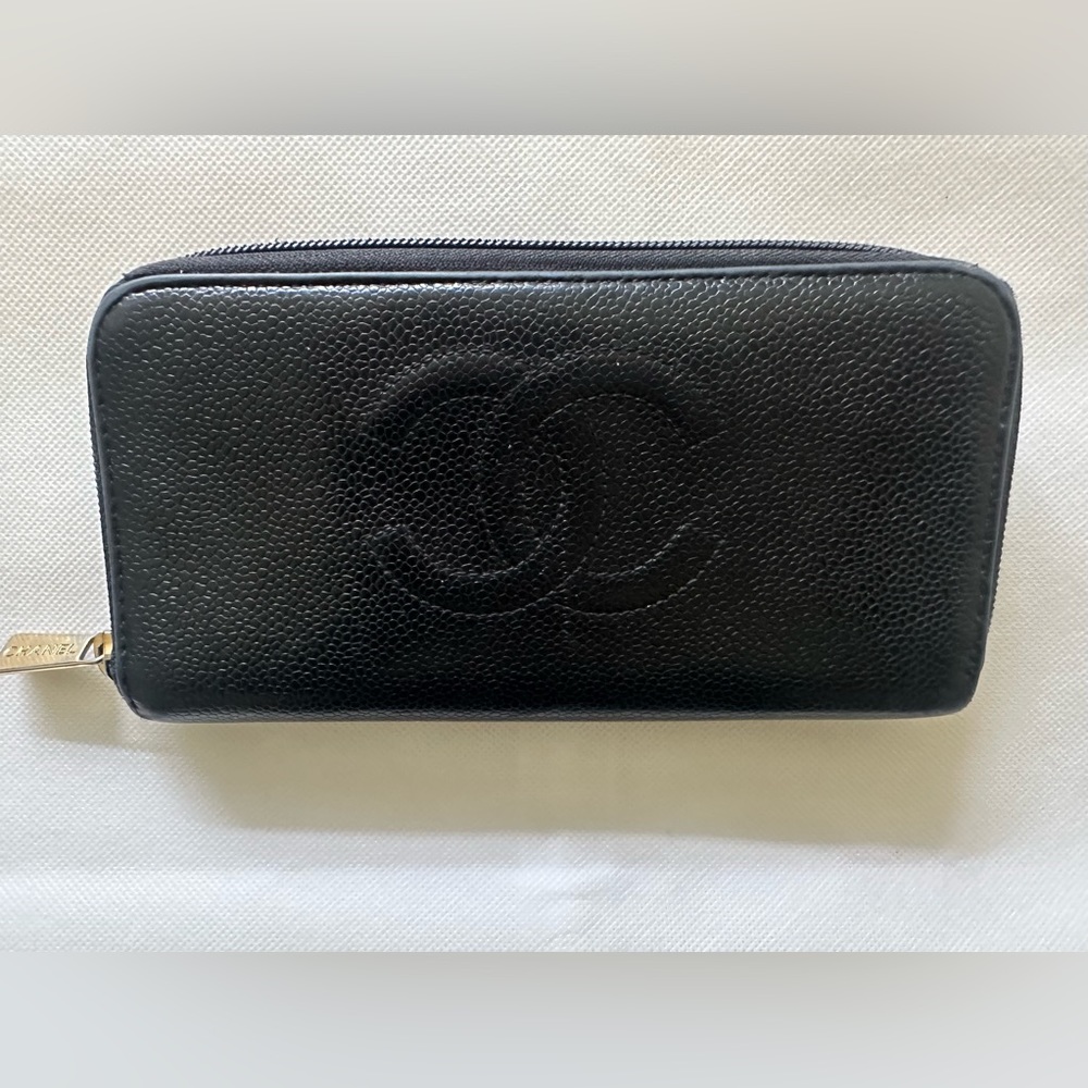 Chanel Caviar Zip Around Wallet